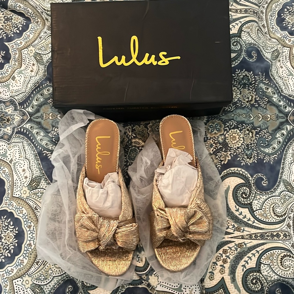 New Lulu’s Dorothea Rose Gold Size 7 Knotted High Heel Sandals